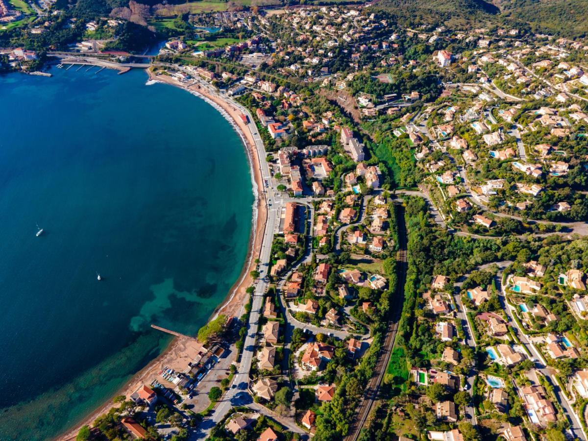 Agay Cap Esterel Le Hameau F2 Clim Plein Sud Dernier Etage Magnifique Vue