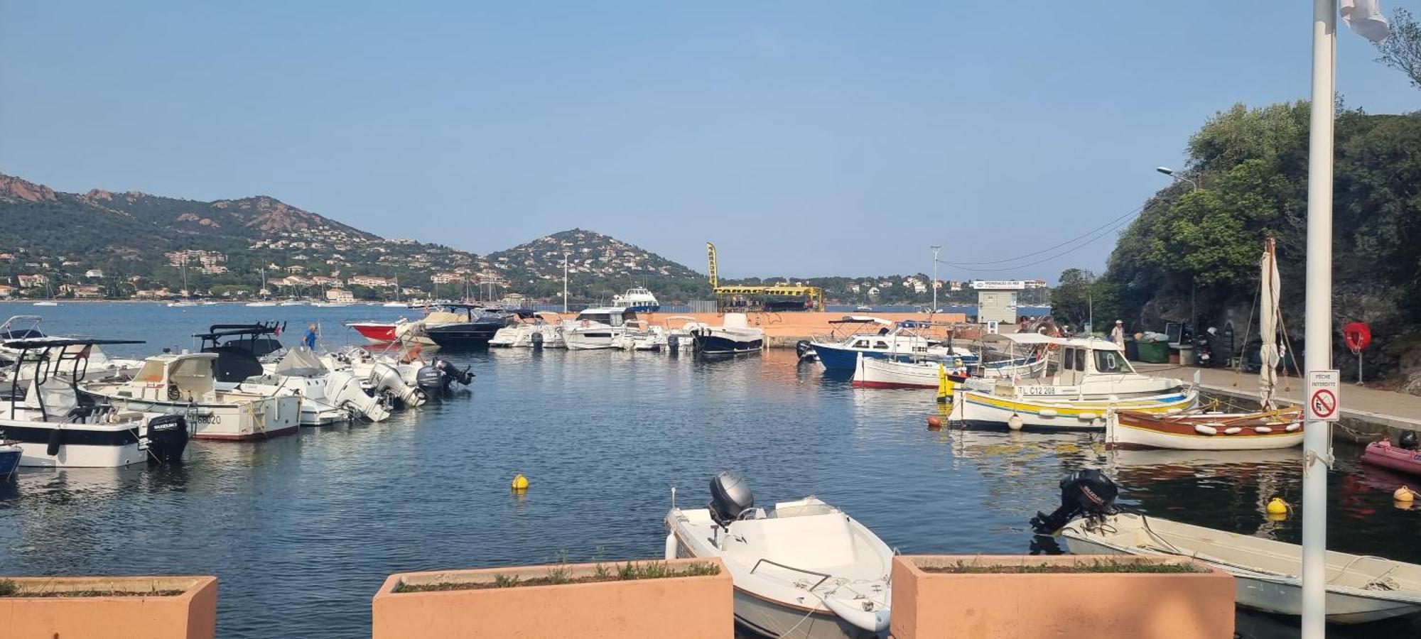 Agay Cap Esterel Le Hameau F2 Clim Plein Sud Dernier Etage Magnifique Vue Saint-Raphael (Var)