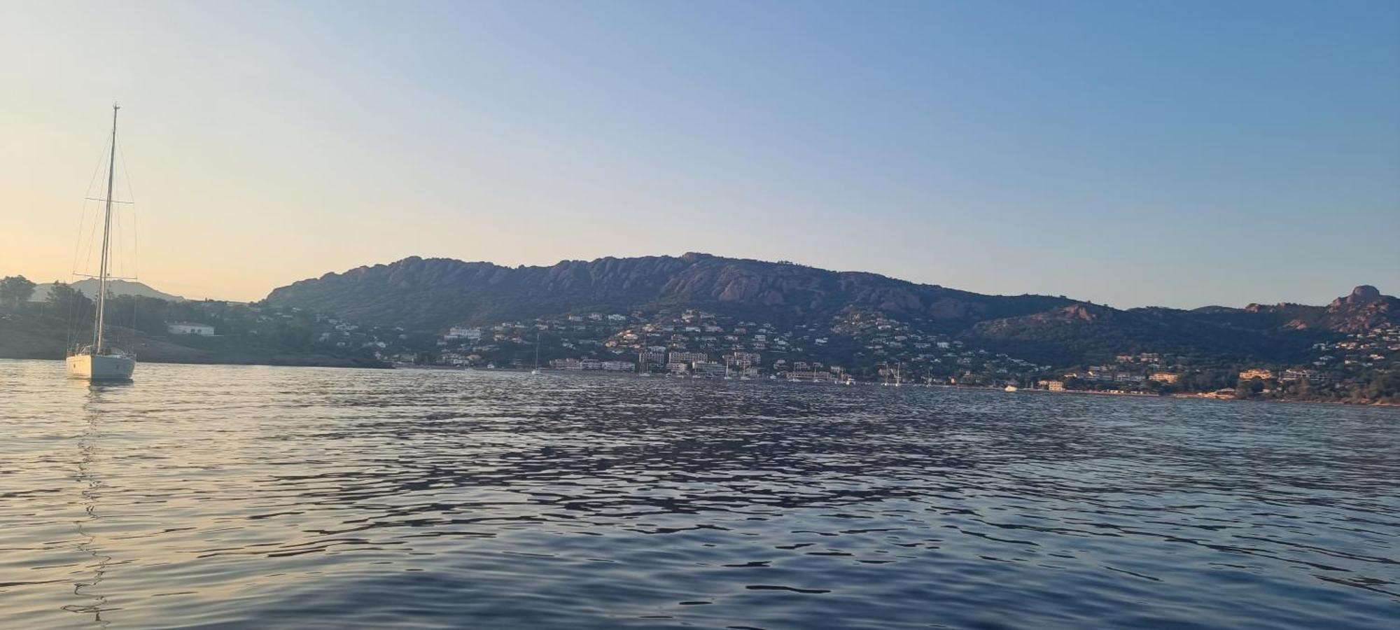 Agay Cap Esterel Le Hameau F2 Clim Plein Sud Dernier Etage Magnifique Vue * Saint-Raphael (Var)