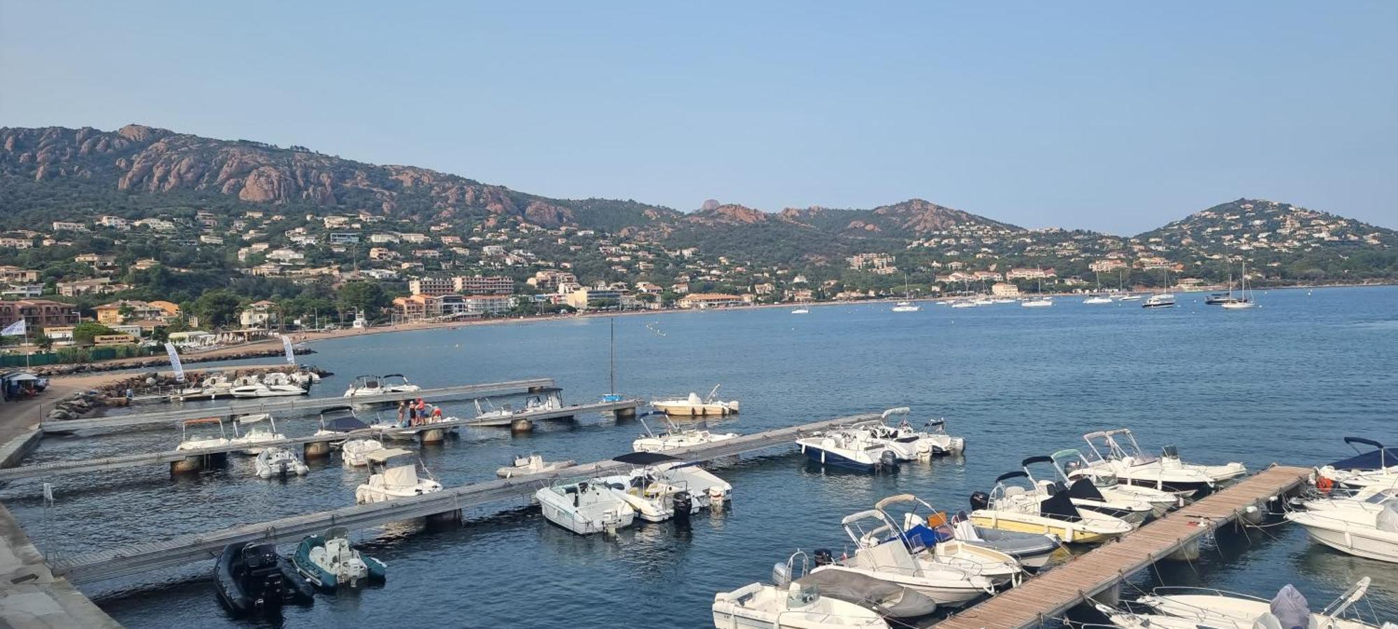 Agay Cap Esterel Le Hameau F2 Clim Plein Sud Dernier Etage Magnifique Vue Apartment Saint-Raphael (Var)