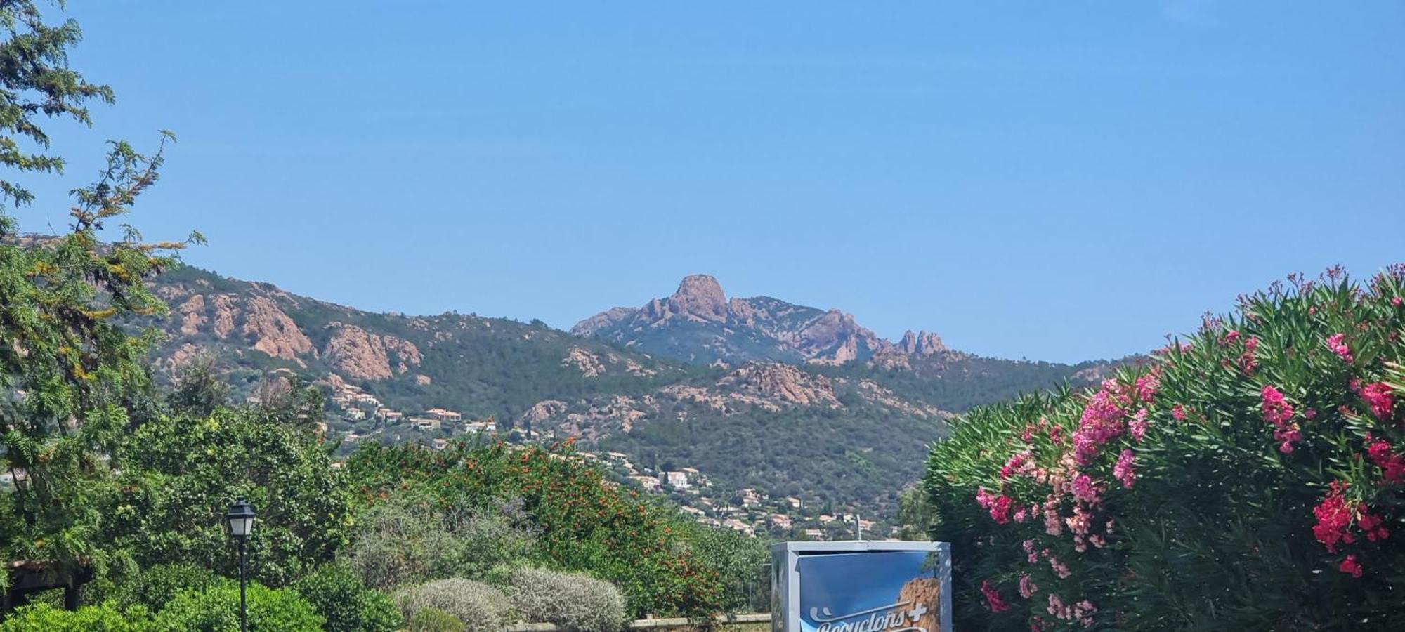 Agay Cap Esterel Le Hameau F2 Clim Plein Sud Dernier Etage Magnifique Vue Appartamento