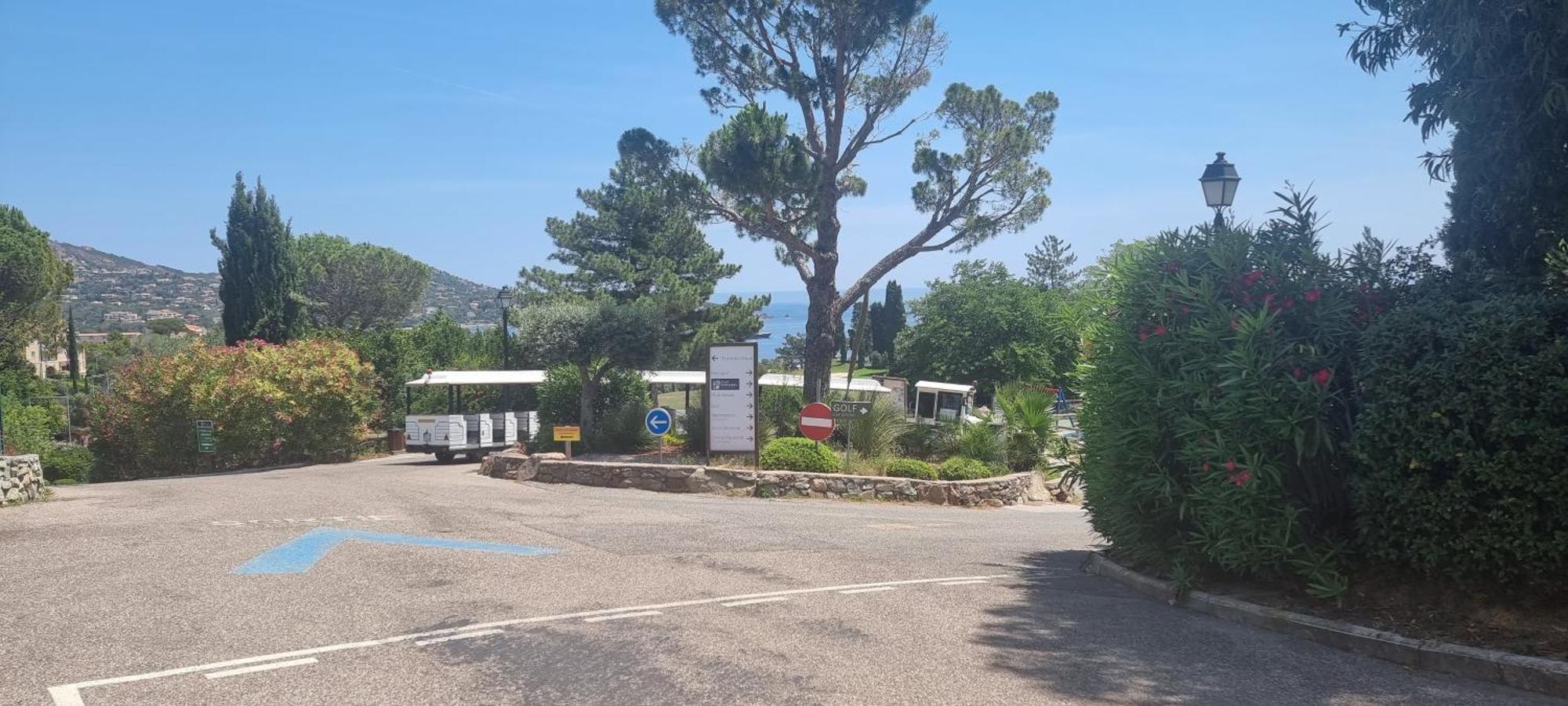 Agay Cap Esterel Le Hameau F2 Clim Plein Sud Dernier Etage Magnifique Vue *