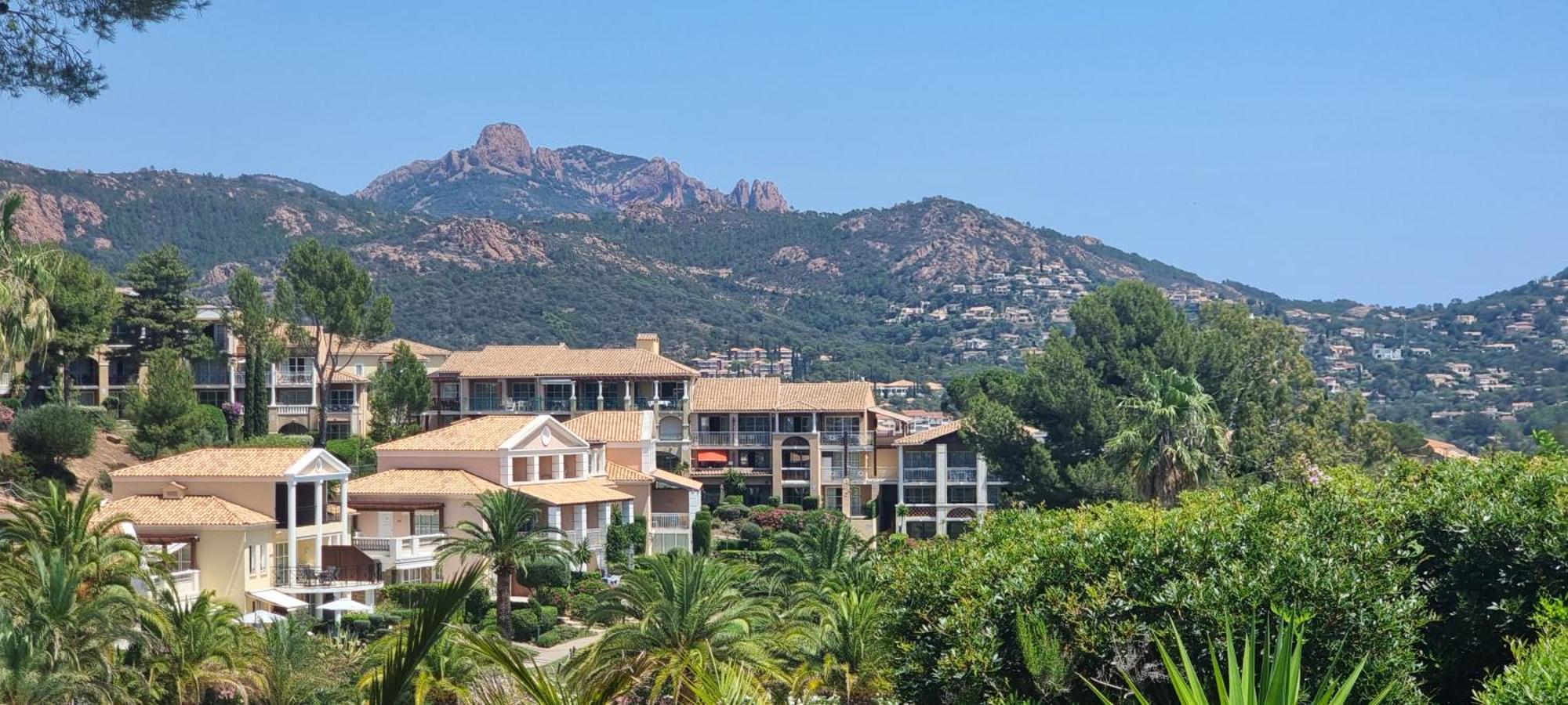 Agay Cap Esterel Le Hameau F2 Clim Plein Sud Dernier Etage Magnifique Vue Saint-Raphaël