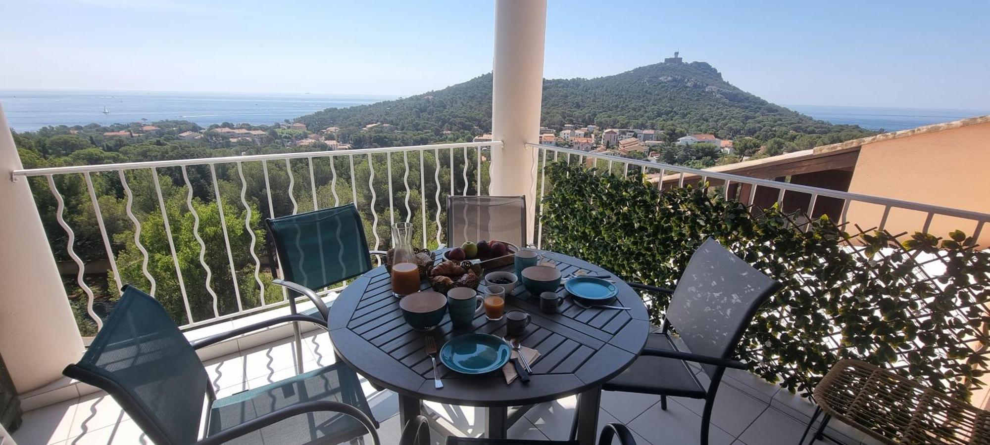 Agay Cap Esterel Le Hameau F2 Clim Plein Sud Dernier Etage Magnifique Vue